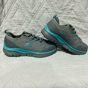 Skechers Women's Athletic Shoes in Gray and Teal